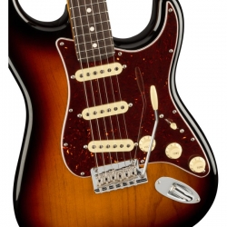 FENDER AM PRO II STRAT 3TSB